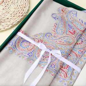 الشماغ الكشميري