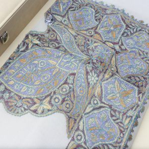 ترمه مطرزة أبيض بنقوش كشميرية راقية - متجر النسيج