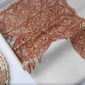 ترمة النسيج نقشه كبيرة ابيض